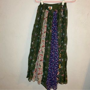 Farm Rio Mixed Liberty Skirt Small